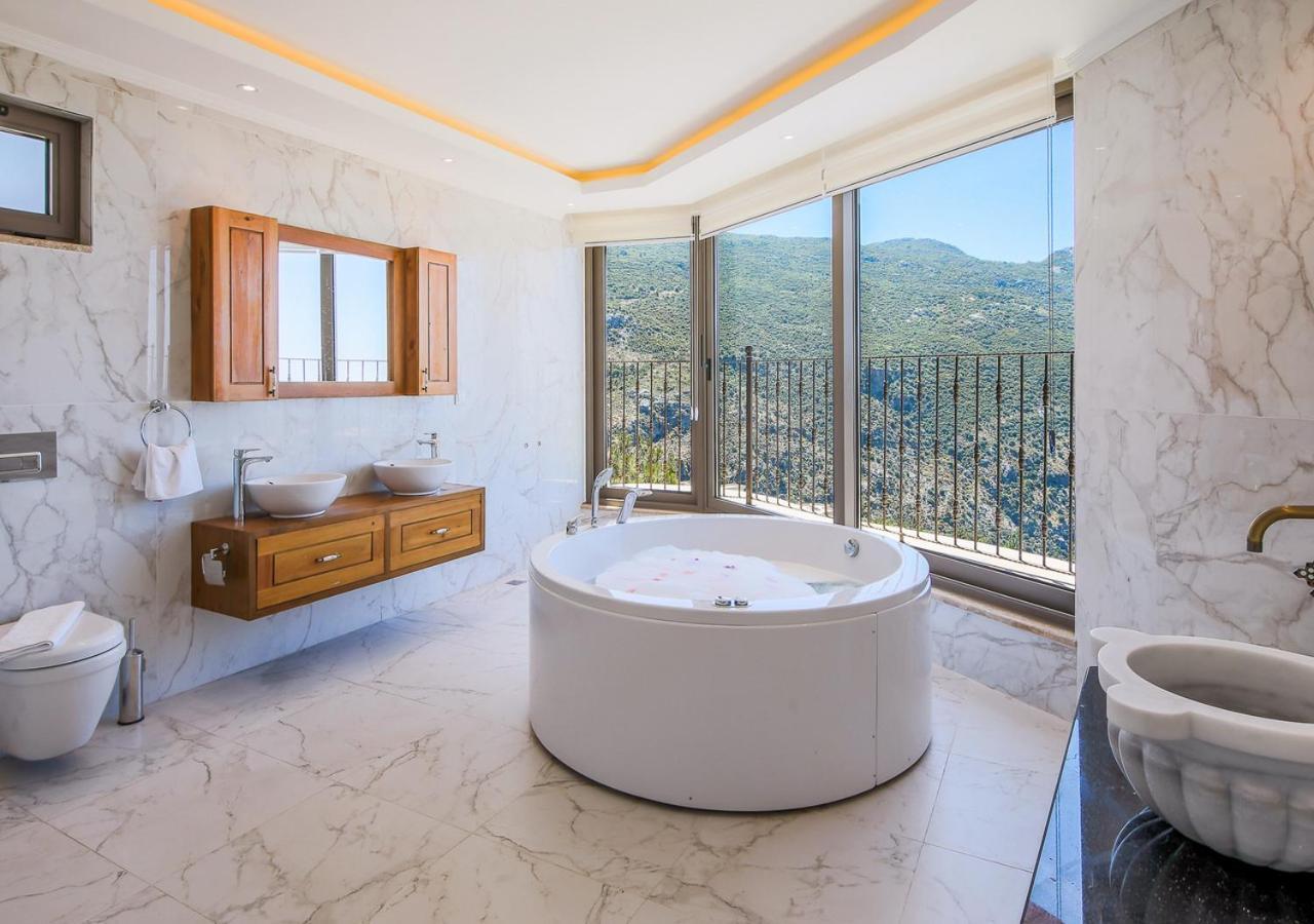 Villa Bella 5 Sleeps 6 Isolated Pool See&Montain View Uzumlu  Esterno foto