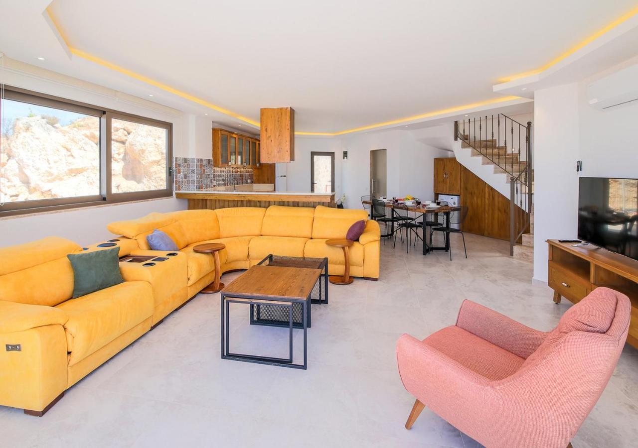 Villa Bella 5 Sleeps 6 Isolated Pool See&Montain View Uzumlu  Esterno foto