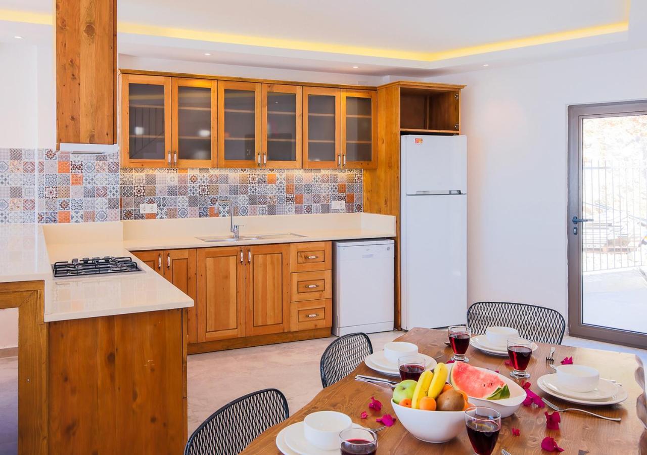 Villa Bella 5 Sleeps 6 Isolated Pool See&Montain View Uzumlu  Esterno foto