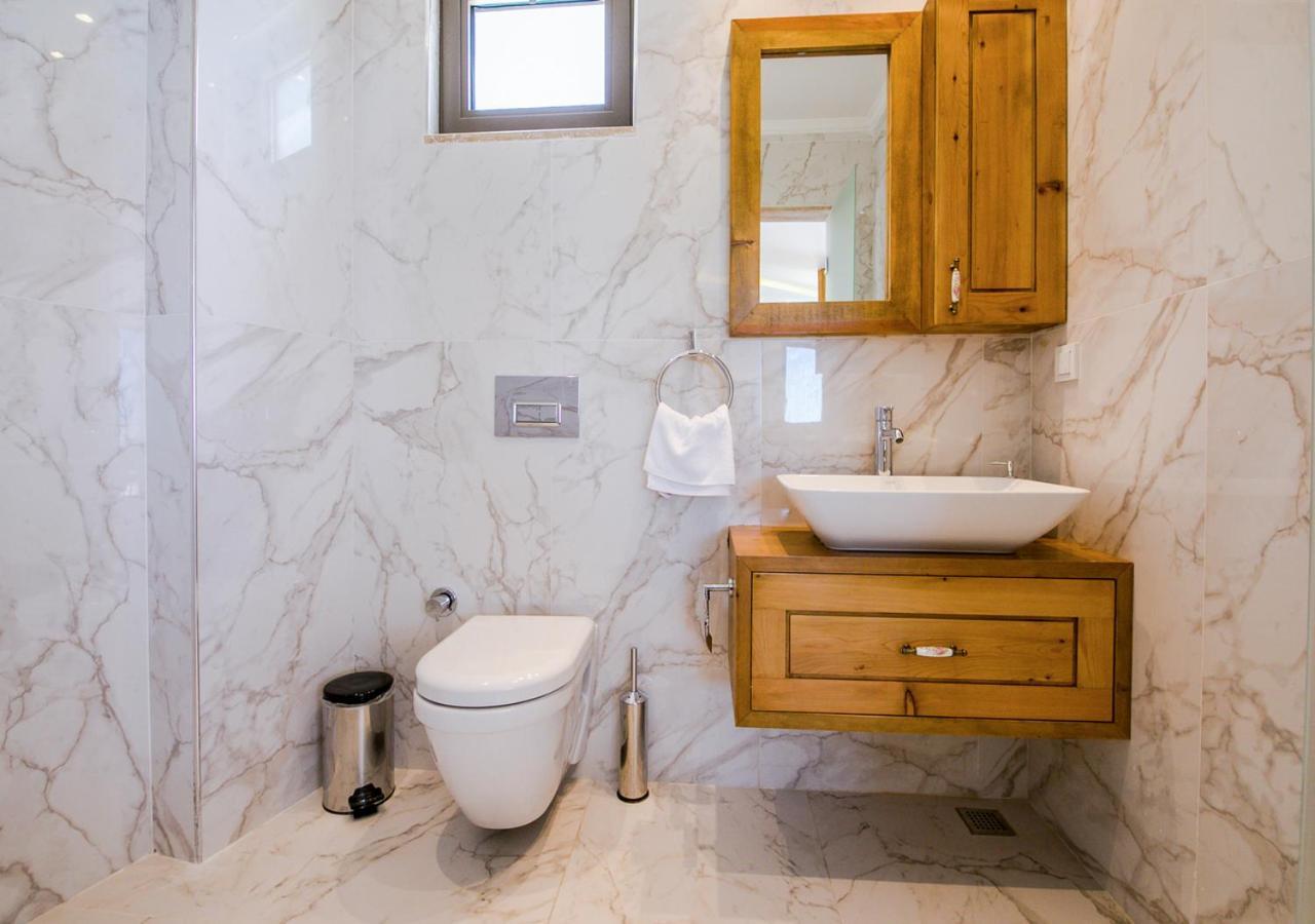 Villa Bella 5 Sleeps 6 Isolated Pool See&Montain View Uzumlu  Esterno foto