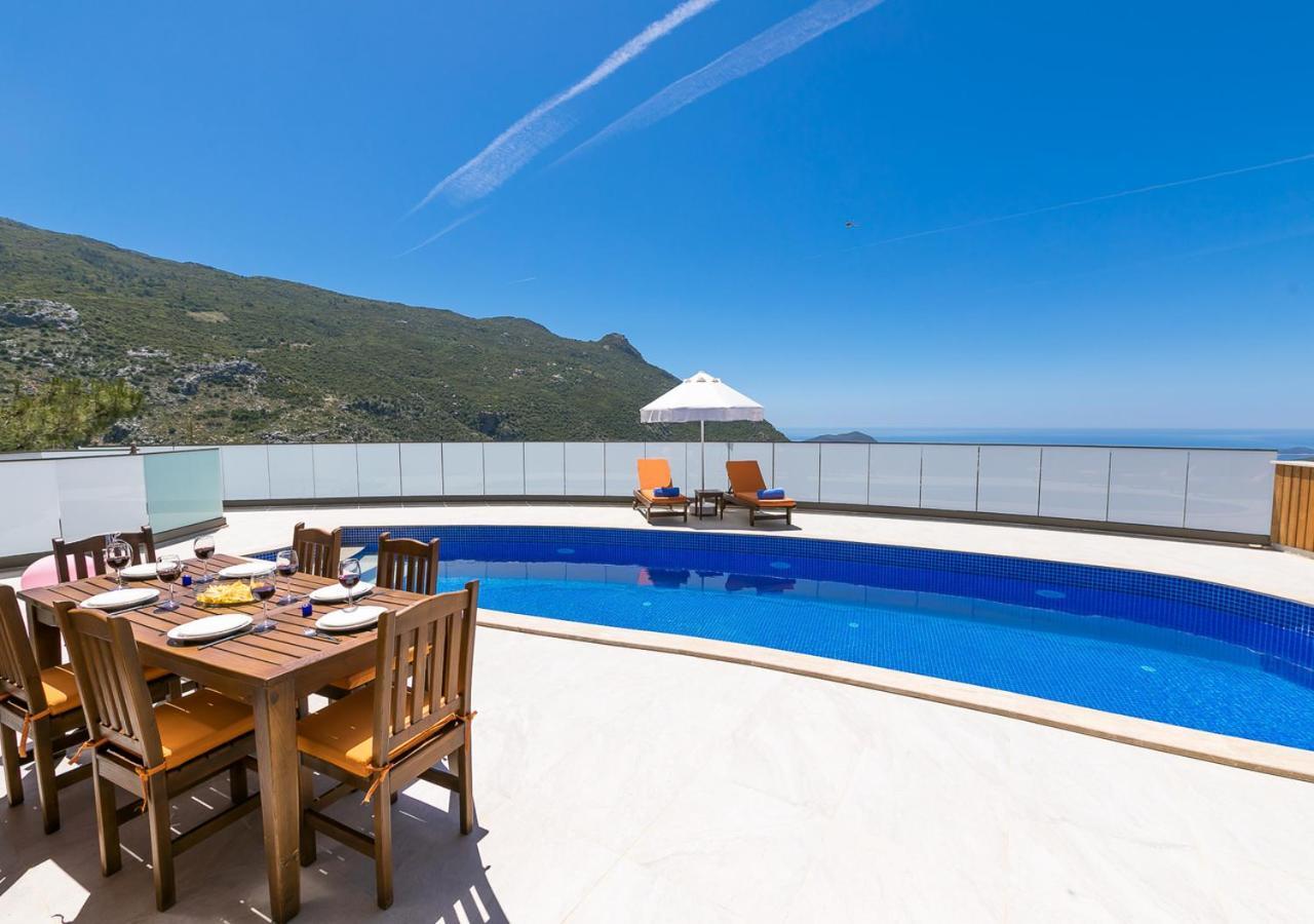Villa Bella 5 Sleeps 6 Isolated Pool See&Montain View Uzumlu  Esterno foto